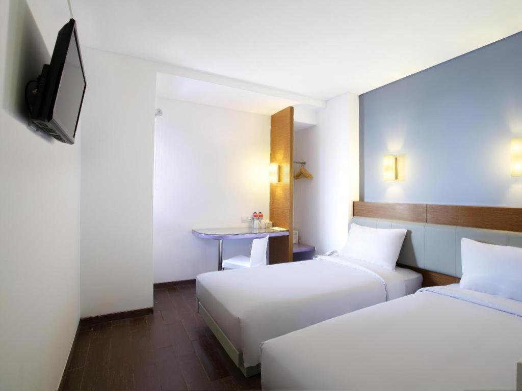 Amaris Hotel Pasar Baru Jacarta Exterior foto