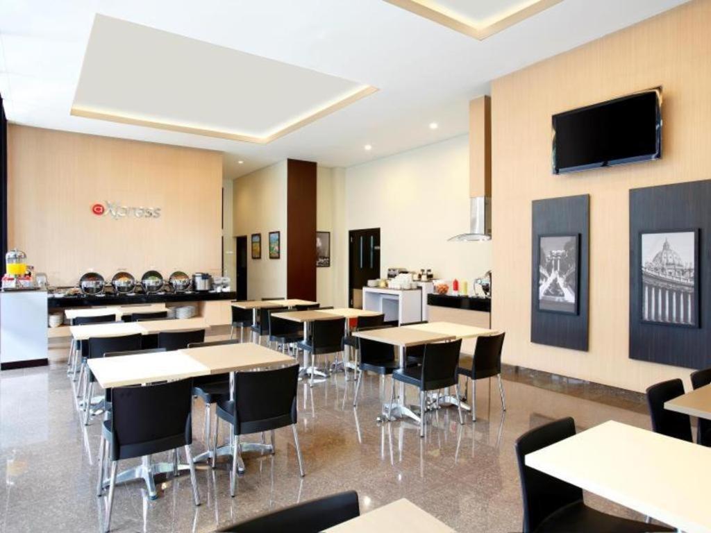 Amaris Hotel Pasar Baru Jacarta Exterior foto