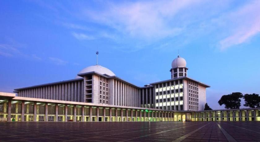 Amaris Hotel Pasar Baru Jacarta Exterior foto